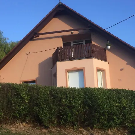 Baranya Apartman Ata Exterior photo