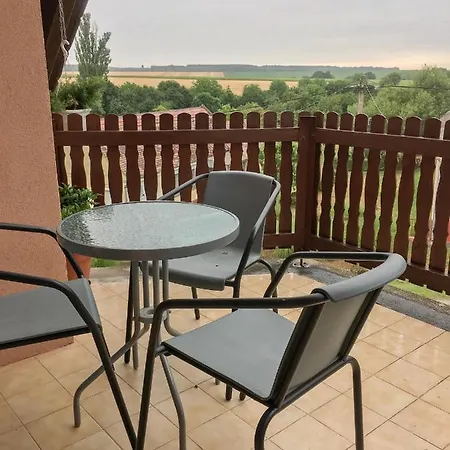 Baranya Apartman Ata Exterior photo